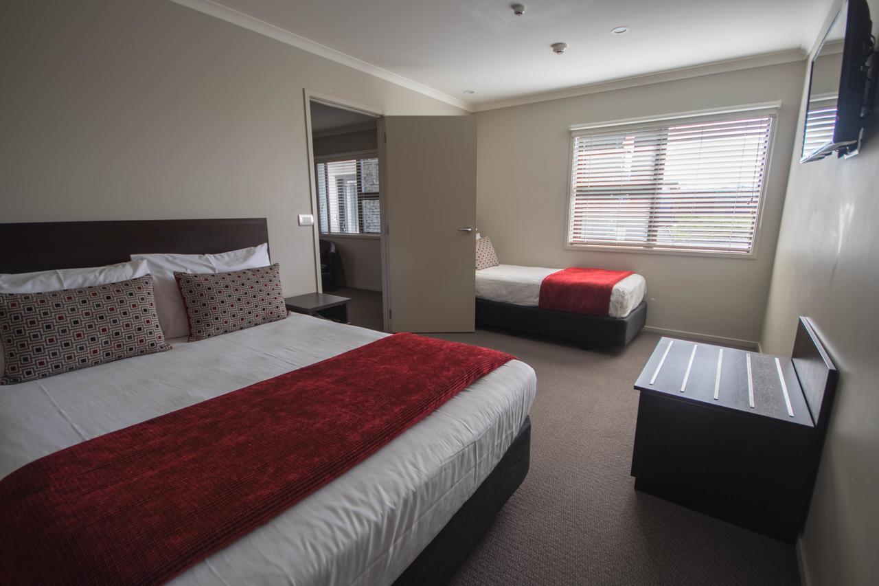 Amity Court Motel ストラトフォード エクステリア 写真