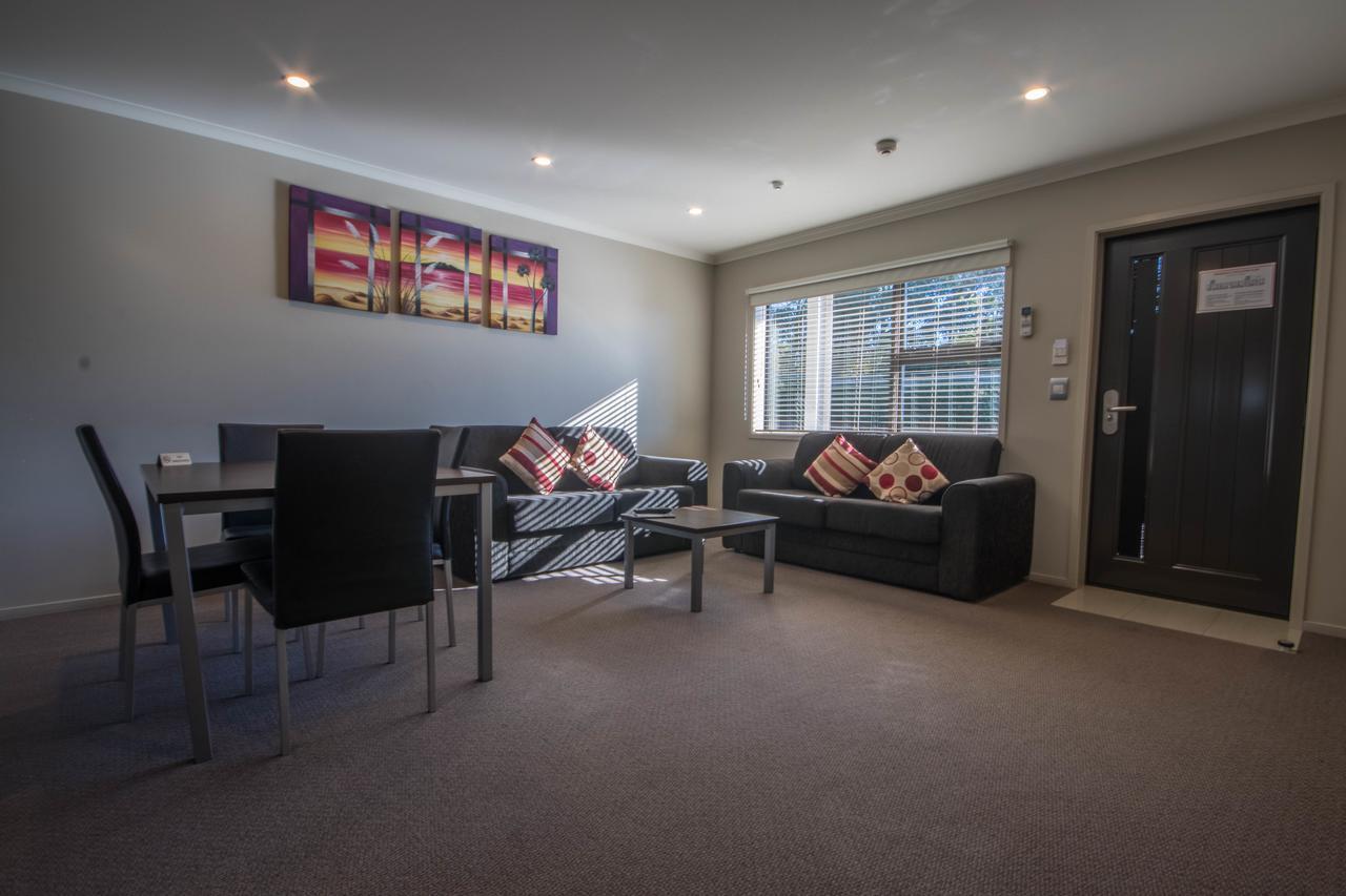 Amity Court Motel ストラトフォード エクステリア 写真