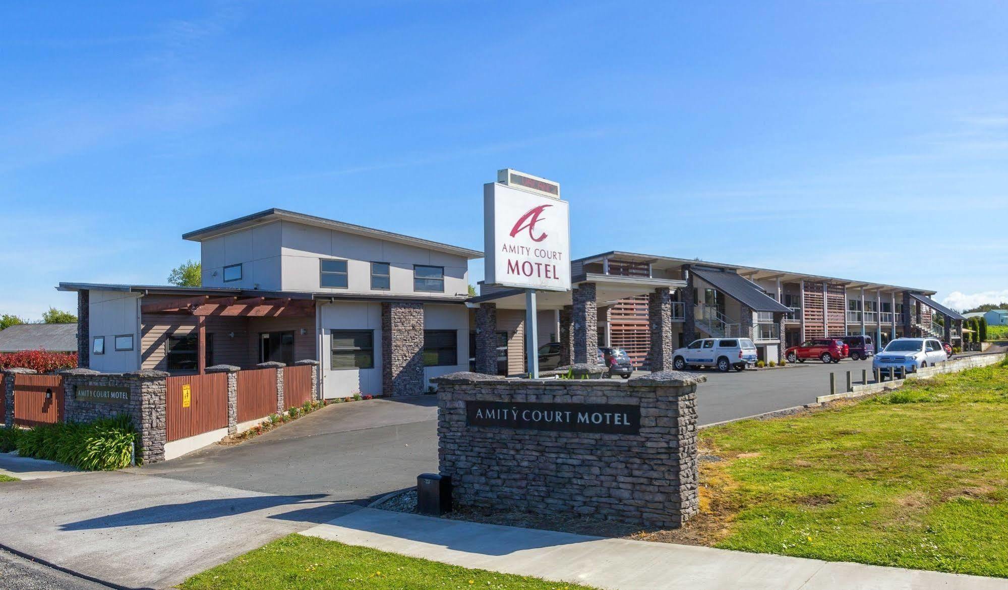 Amity Court Motel ストラトフォード エクステリア 写真