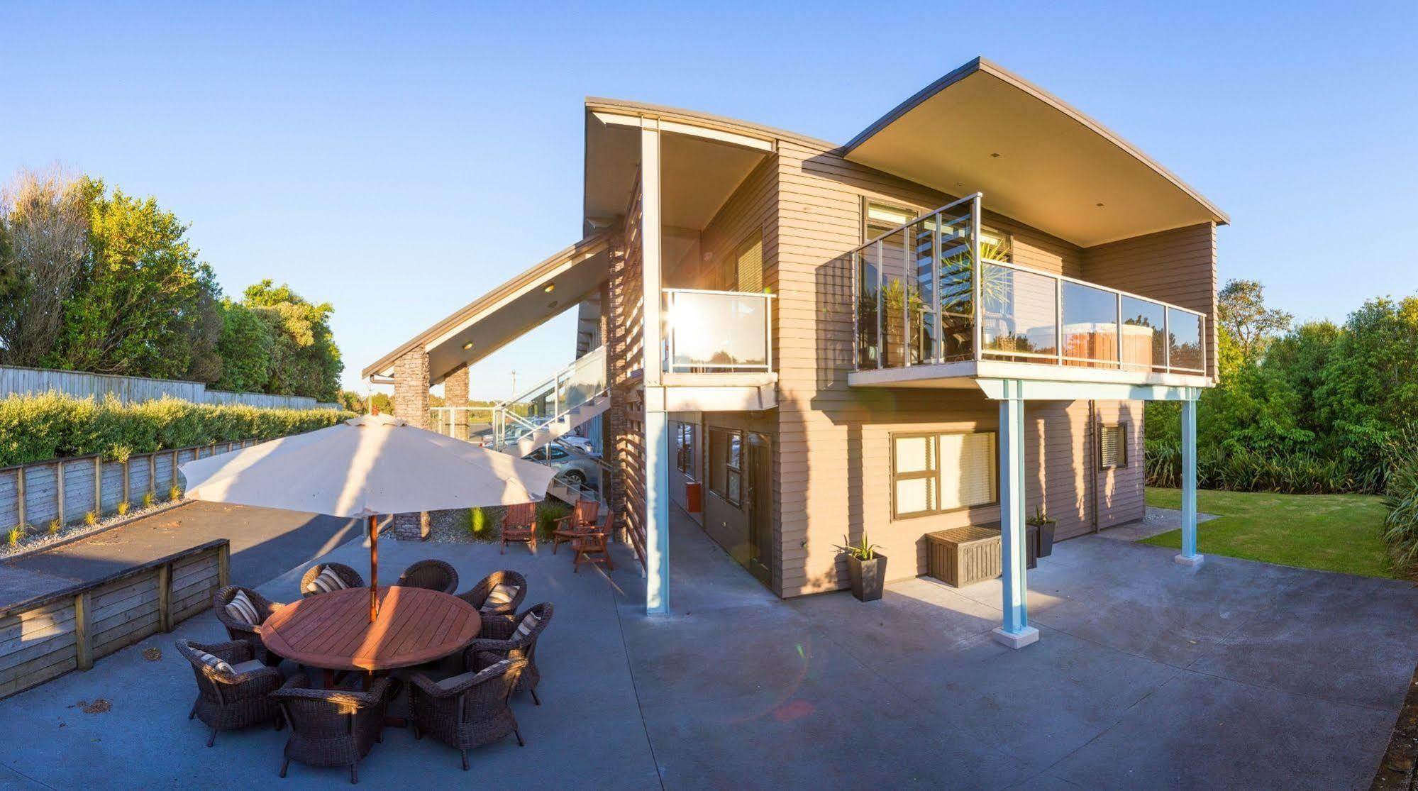 Amity Court Motel ストラトフォード エクステリア 写真
